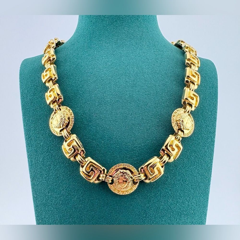 Rare & Vintage Versace Gold Finished Chain Necklace w/COA, Pristine - Picture 2 of 12